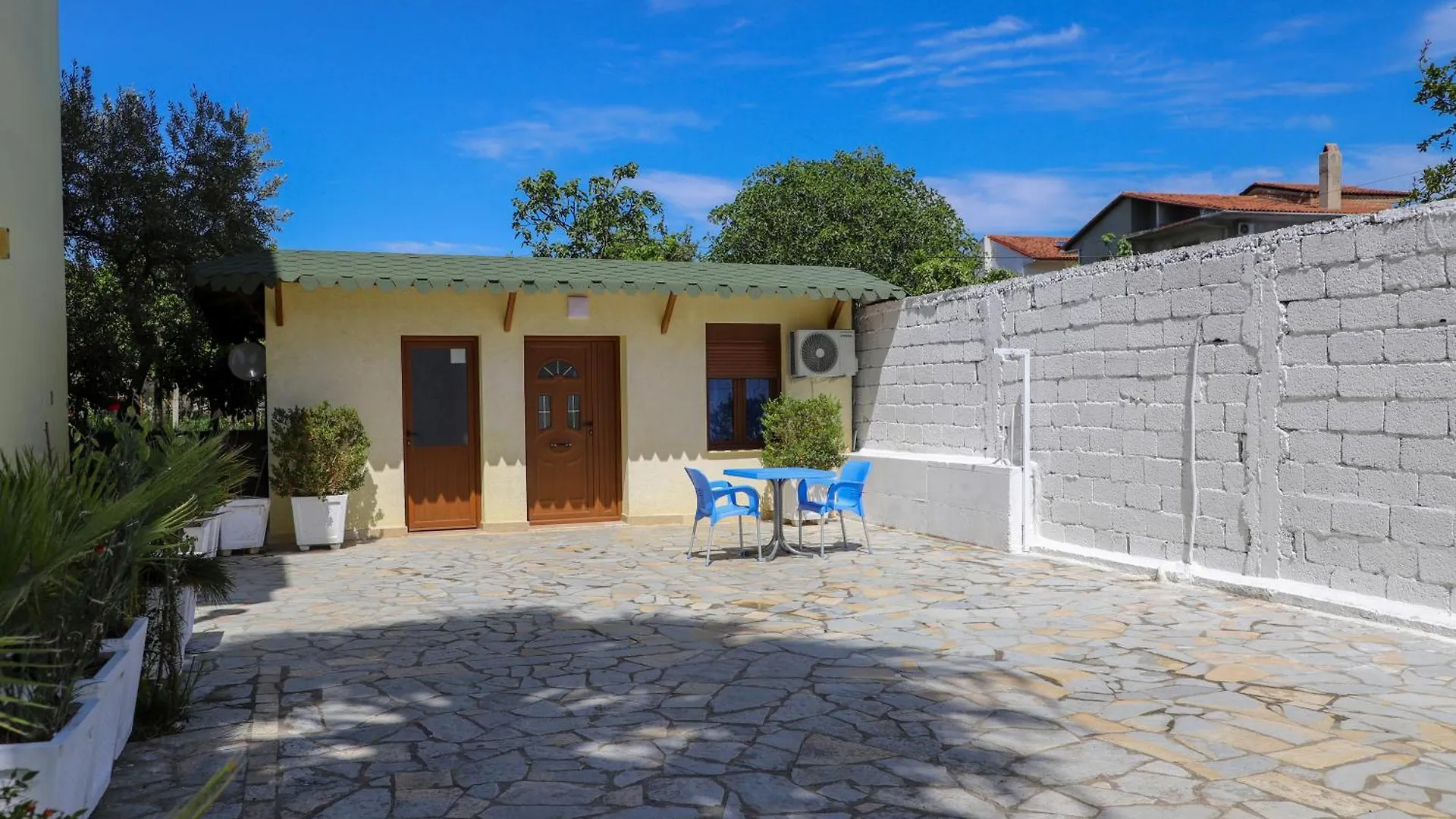Bed And Breakfast Isra - Garden Retreat 베라트 알바니아