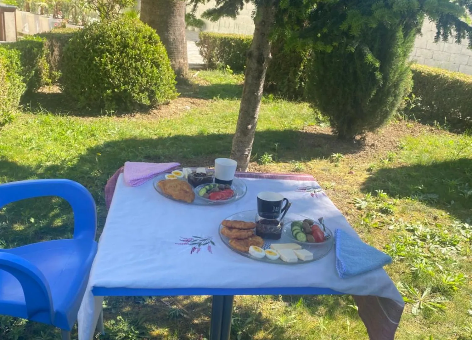 Bed And Breakfast Isra - Garden Retreat 베라트